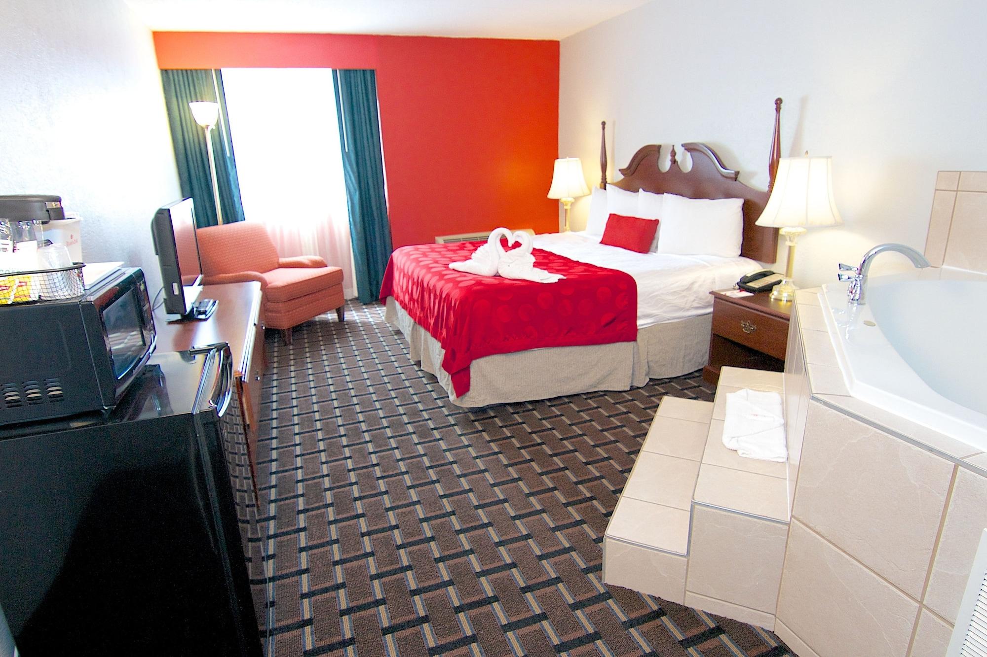 รามาดา บาย วินด์แฮม เฮนเดอร์สัน/อีแวนส์วิลล์ Hotel ภายนอก รูปภาพ